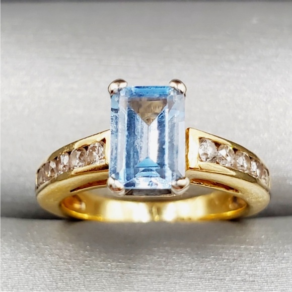 14k Solid Yellow Gold Emerald Cut Blue Topaz & Diamond Ring copy - Picture 1 of 4